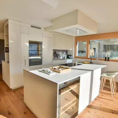 Milachra Penthouse Lägenhet *