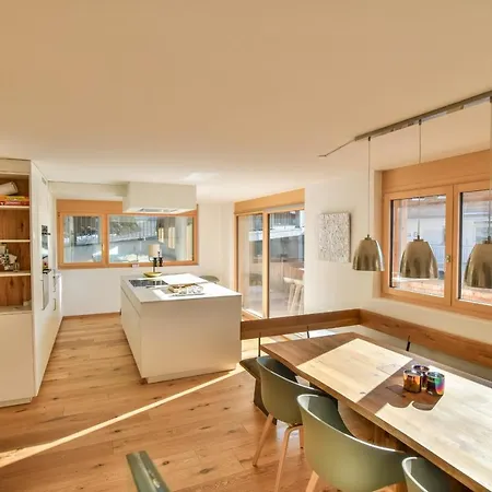 아파트 Milachra Penthouse *