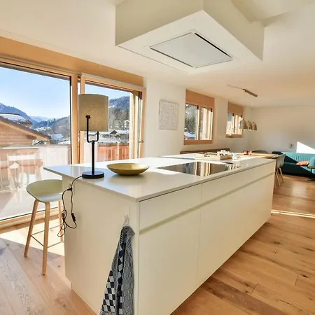 Milachra Penthouse 아파트 *